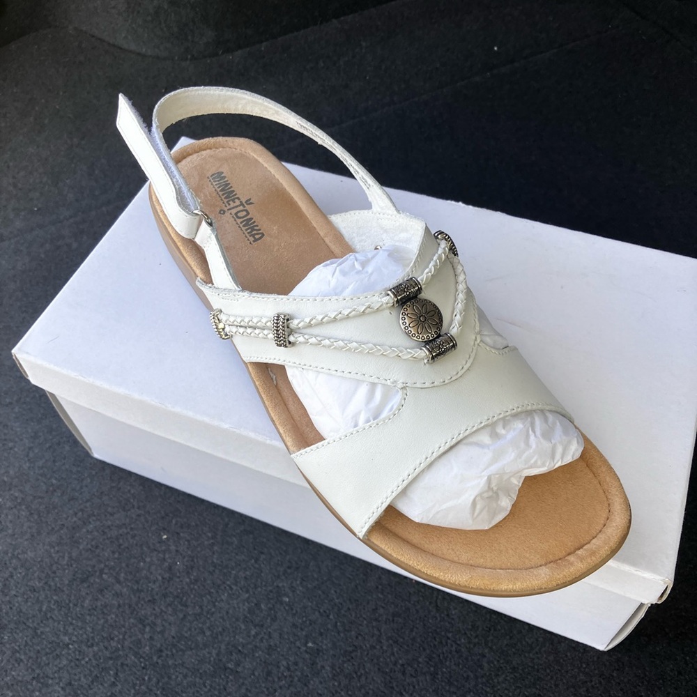 Size 12 - Minnetonka white leather sandals - gently worn